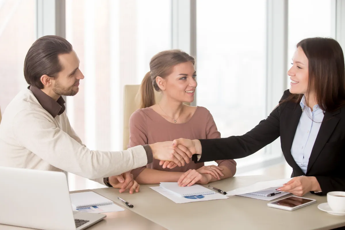 telcos should form strategic partnerships